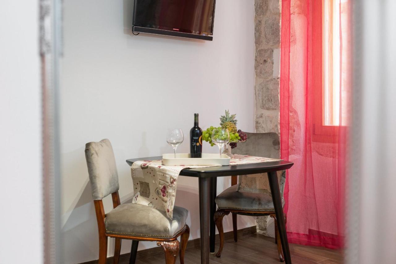 Vintage House Al Pozzo Aparthotel Hvar Town Exteriör bild