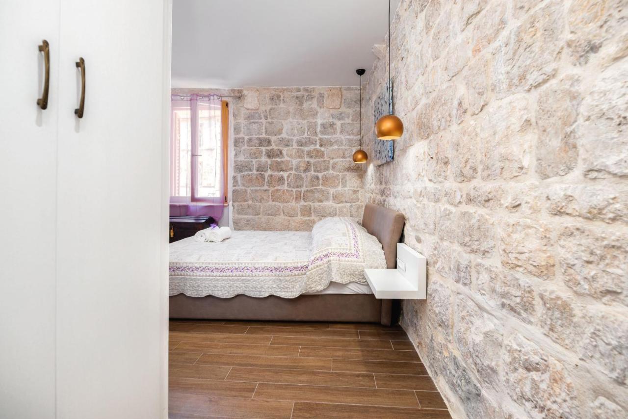 Vintage House Al Pozzo Aparthotel Hvar Town Exteriör bild
