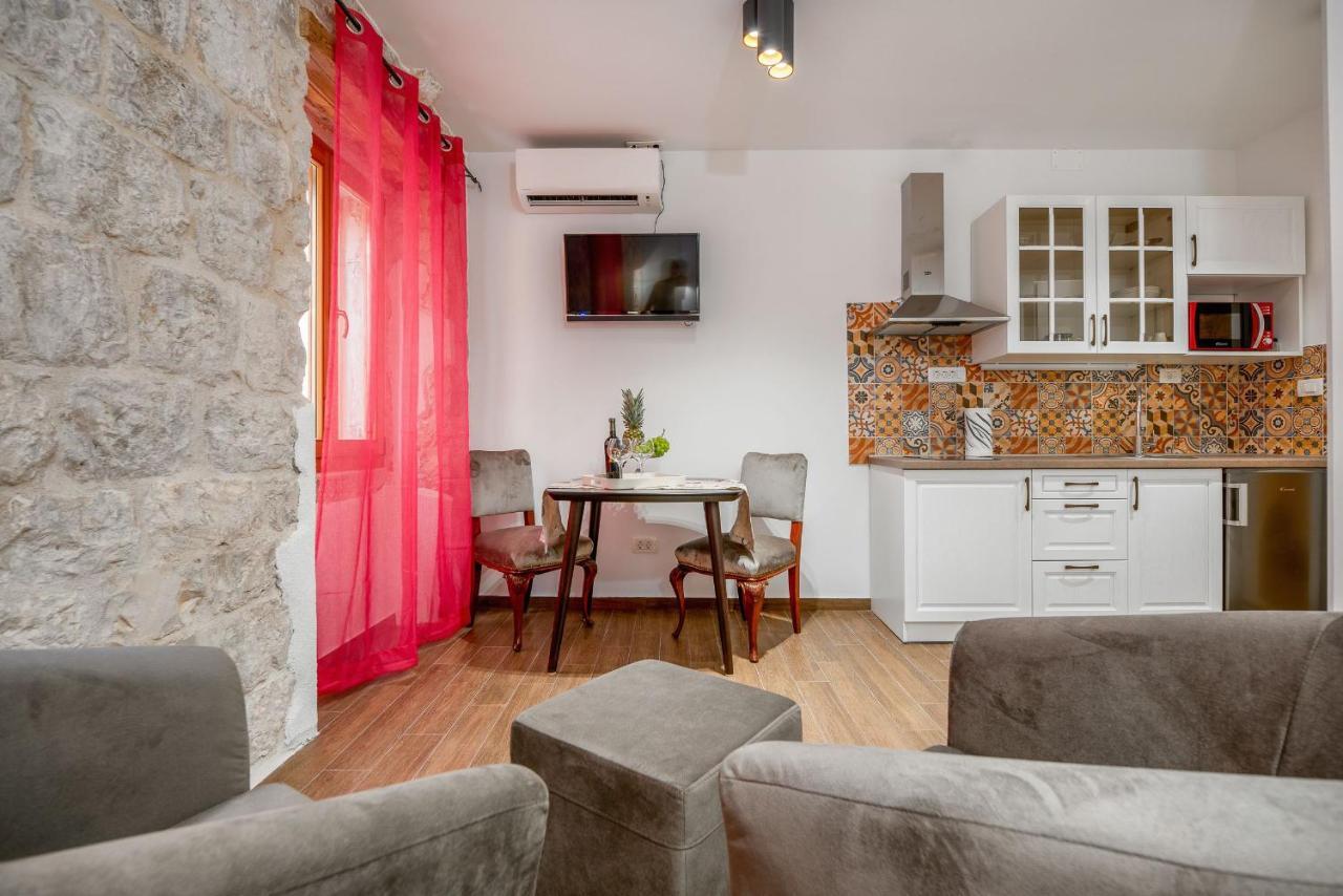 Vintage House Al Pozzo Aparthotel Hvar Town Exteriör bild