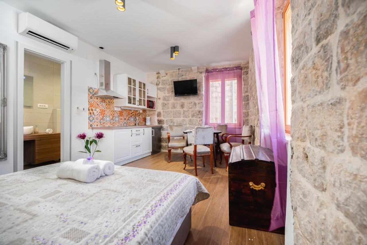 Vintage House Al Pozzo Aparthotel Hvar Town Exteriör bild