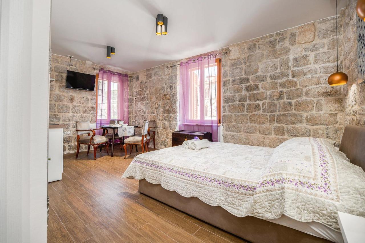 Vintage House Al Pozzo Aparthotel Hvar Town Exteriör bild