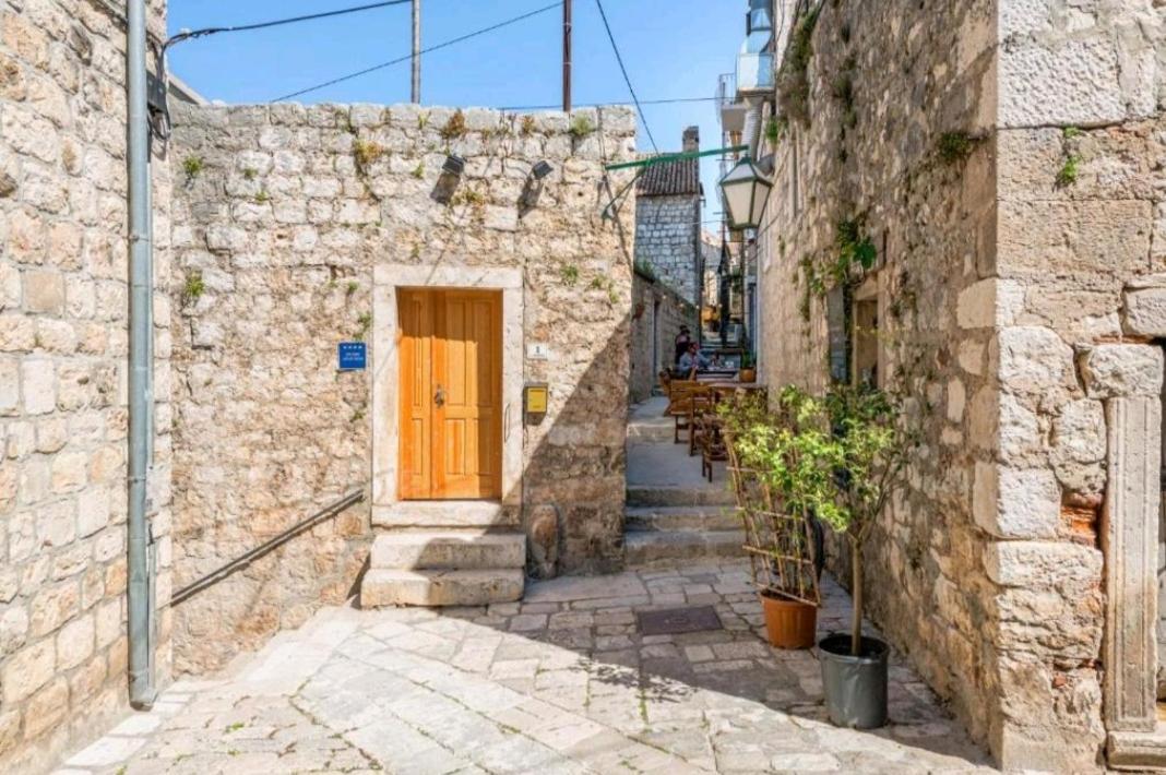 Vintage House Al Pozzo Aparthotel Hvar Town Exteriör bild